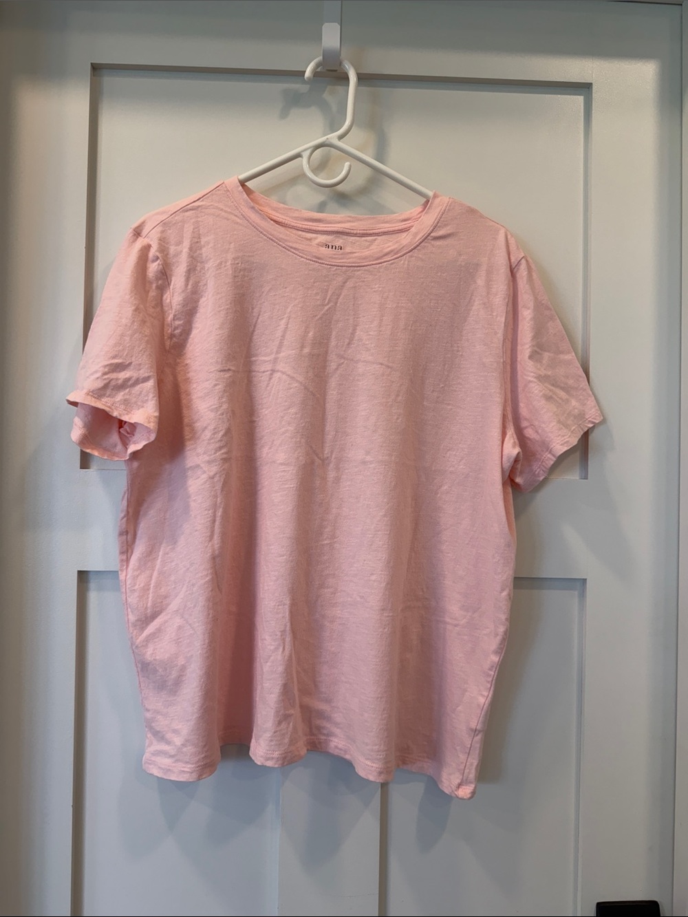 a.n.a Men's Crewneck T-Shirt in Pale Pink
